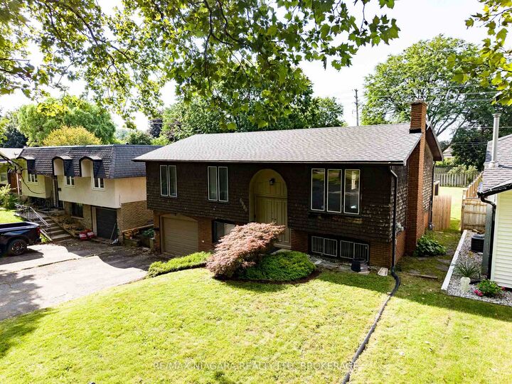 Property Photo: 6980 Dolphin Street ON L2E 6Y2