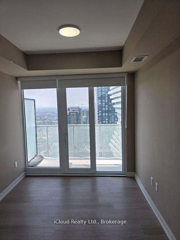 Property Photo: 3883 Quartz Road 3601 ON L5B 0M4