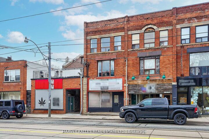 Property Photo: 1046 Bathurst Street Unit 2 ON M5R 3G7