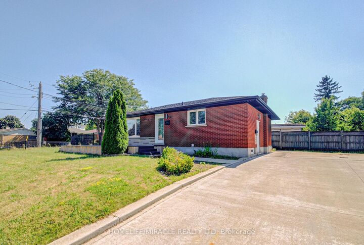 Property Photo: 161 Kipling Avenue ON N2C 2B8