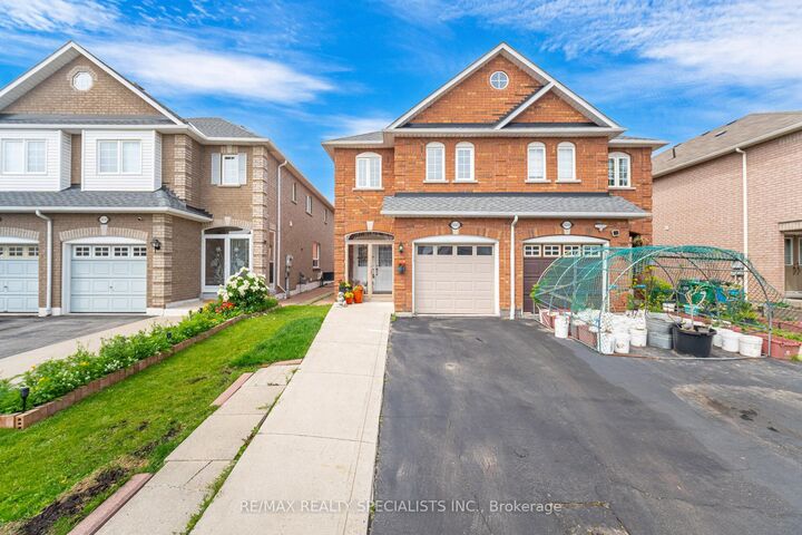 Photo de la propriété: 5642 Armando Avenue ON L5V 3A8