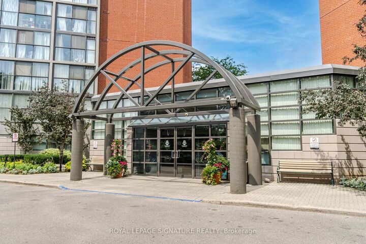 Property Photo: 4185 Shipp Drive 812 ON L4Z 2Y8