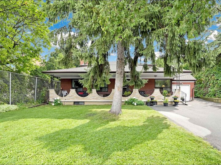 Property Photo: 76 Westona Street ON M9P 2Y3