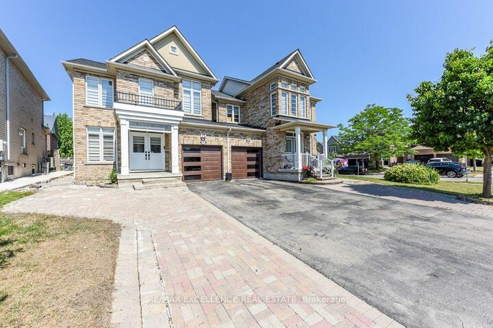 Property Photo: 44 Overture Lane ON L6S 6H8