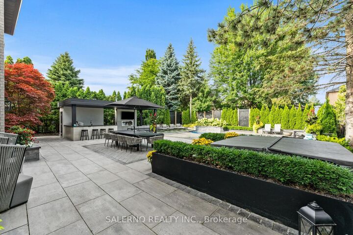 Property Photo: 107 Deerchase Circle ON L4H 1B4