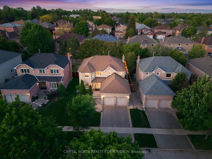 Property Photo: 39 Waterhouse Way ON L4C 9H5