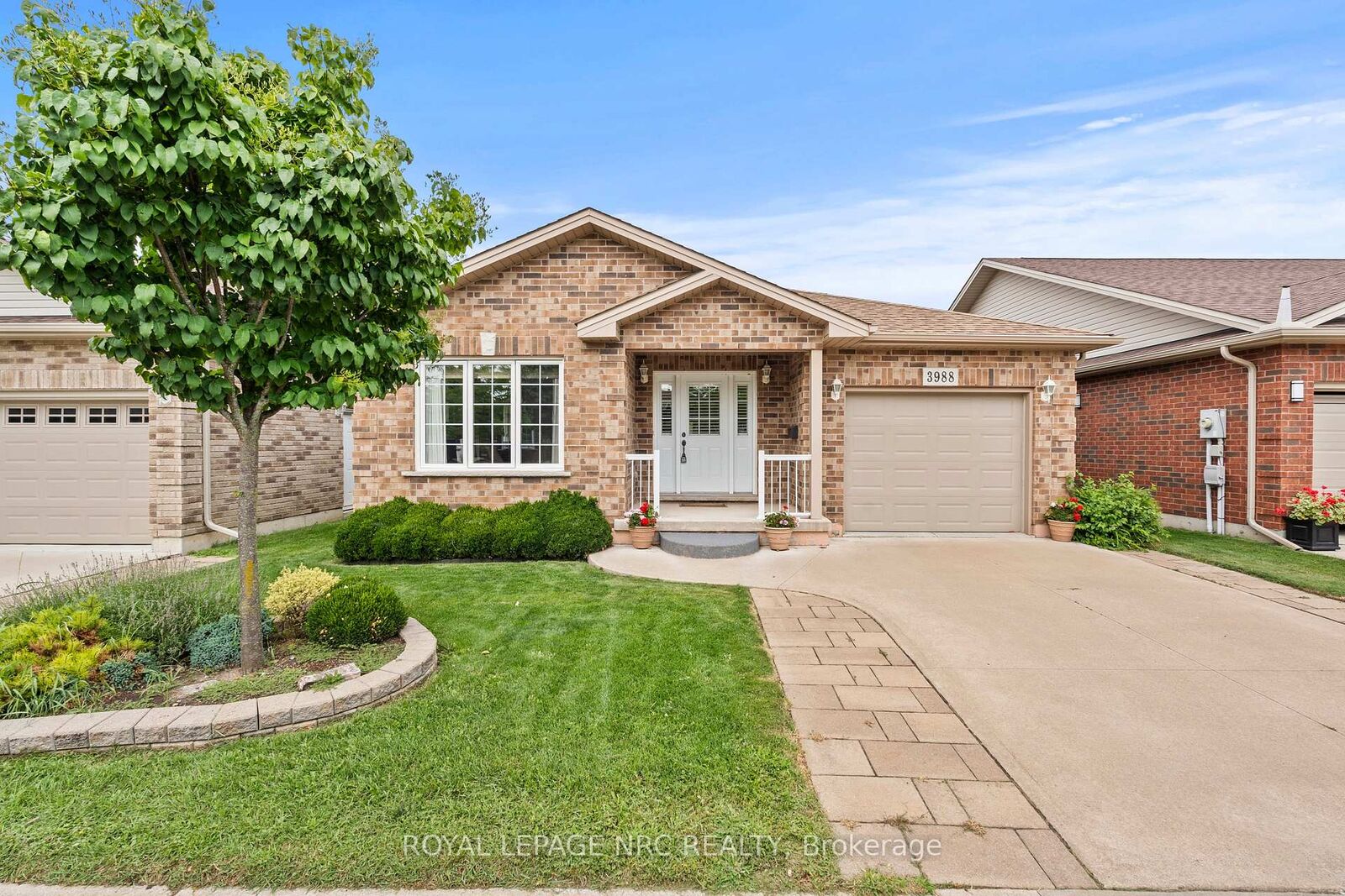 Property Photo: 3988 Sunset Lane ON L0R 2C0