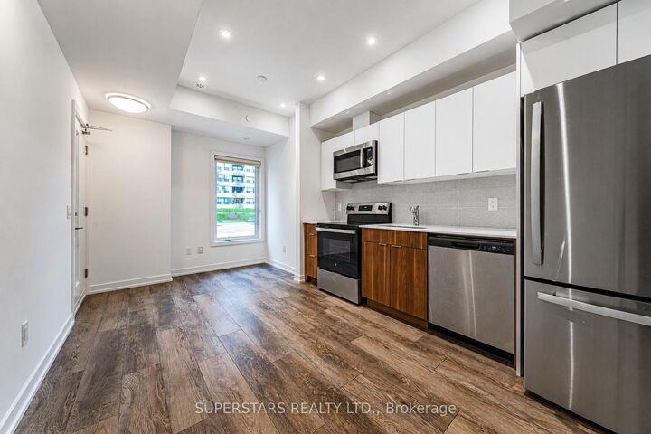 Property Photo: 3069 Pharmacy Avenue 14 ON M1W 2H1