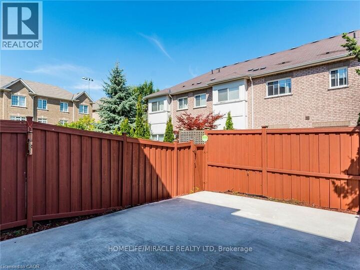 Property Photo: 110 Highland Road 119 ON N2M 3S1
