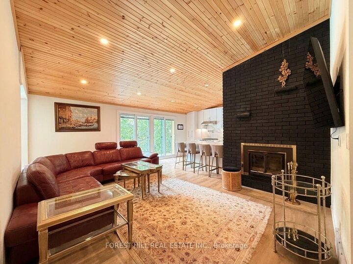 Property Photo: 225 Carrville Road ON L4C 6E4