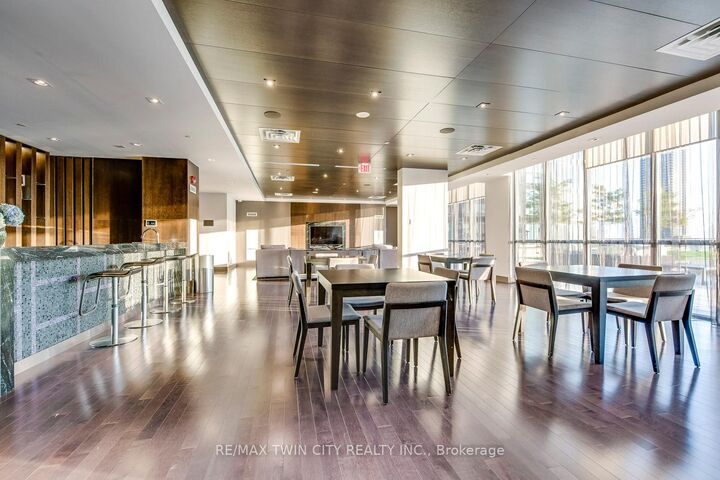 Property Photo: 510 Curran Place 511 ON L5B 0J8