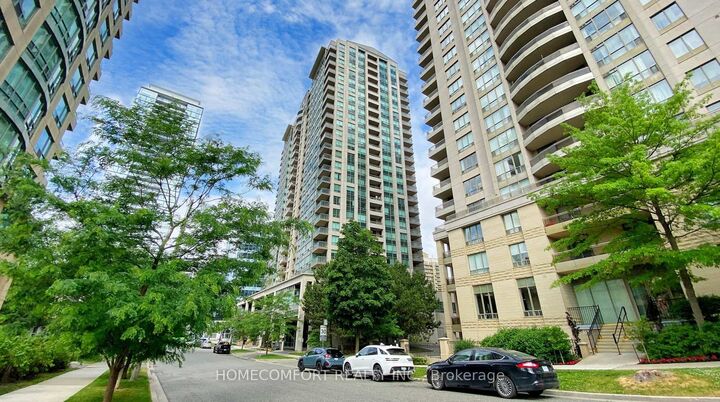 Property Photo: 18 Parkview Avenue 312 ON M2N 7H7