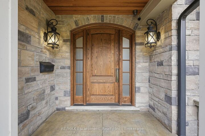 Property Photo: 4180 Lakeshore Road ON L7L 1A4