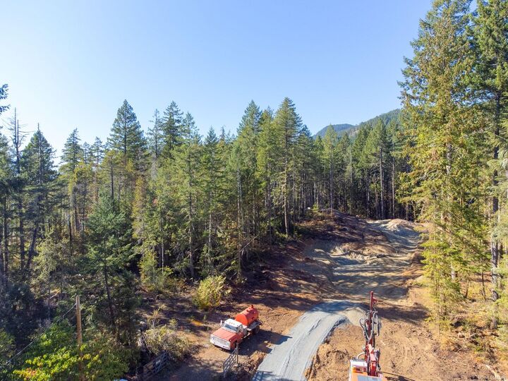Property Photo: 11196 Taylor Arm Dr #Sl 2 BC V9Y 9A5