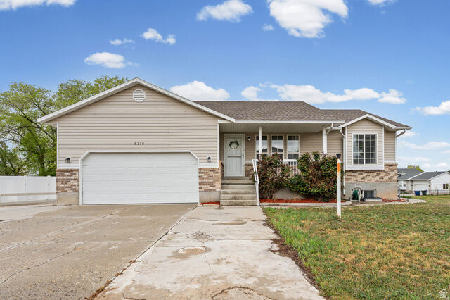 Property Photo: 6370 W Settlers Point Dr S UT 84128
