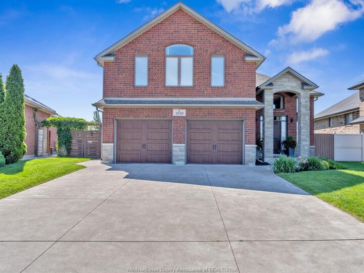 3939 Wildwood Drive — photo 1