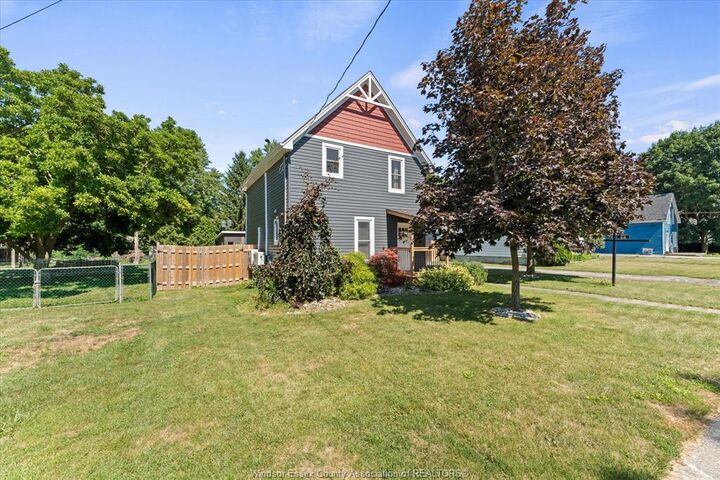 Property Photo: 74 Lemuel Street ON N0P 2K0