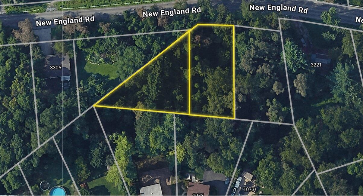 Property Photo:  2 New England Rd  PA 15122 