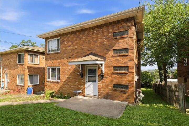 Property Photo:  6557 Rosemoor St  PA 15217 