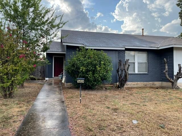 Property Photo: 16024 Windermere Drive TX 78660