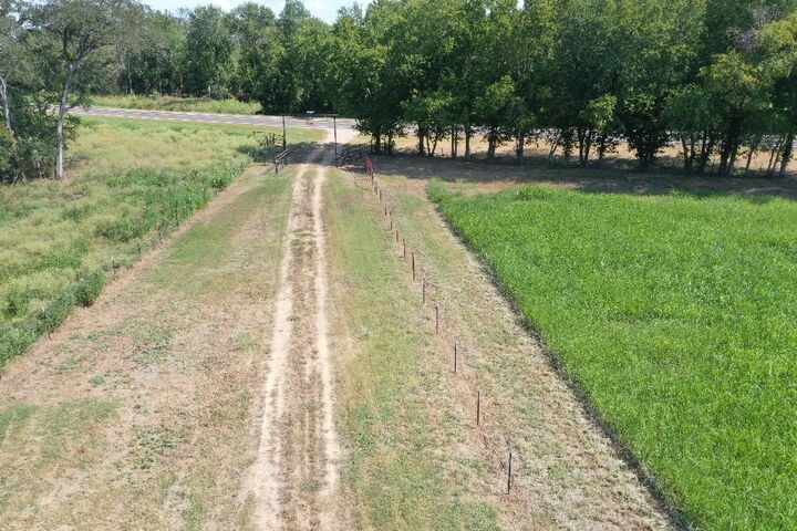 Property Photo: 4960 N Fm 908 TX 76567