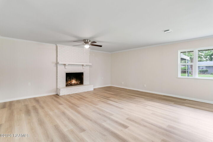 Property Photo: 725 Harrell Drive LA 70503