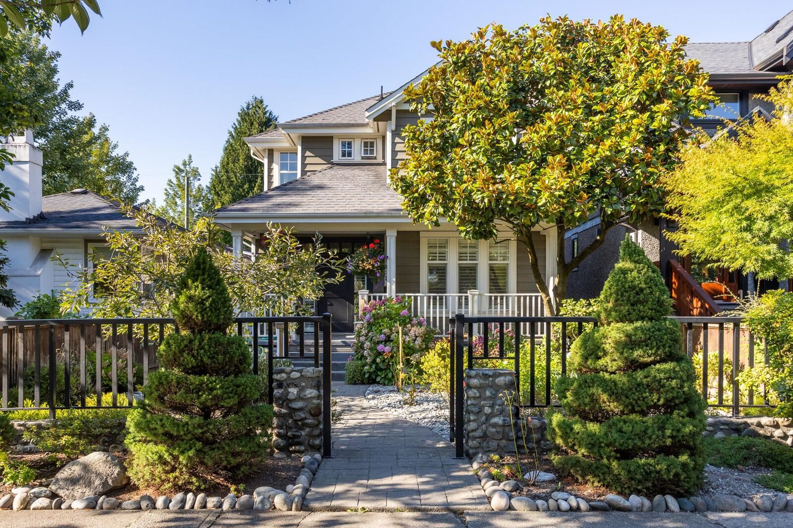 Property Photo: 2985 W 16th Avenue BC V6K 3C7