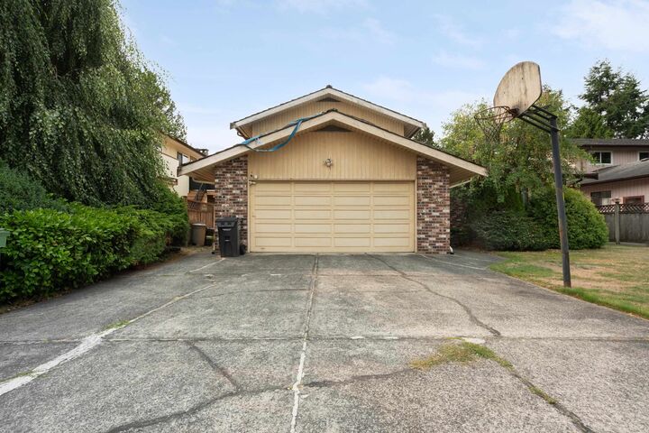 7340 Schaefer Avenue — photo 1