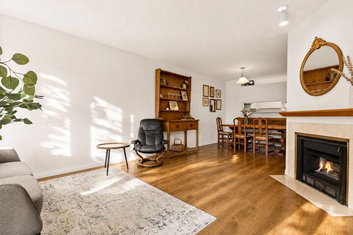 Property Photo: 2800 Chesterfield Avenue 307 BC V7N 4M1