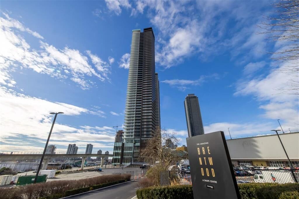 Property Photo:  4650 Brentwood Boulevard 2502  BC V5C 0M3 