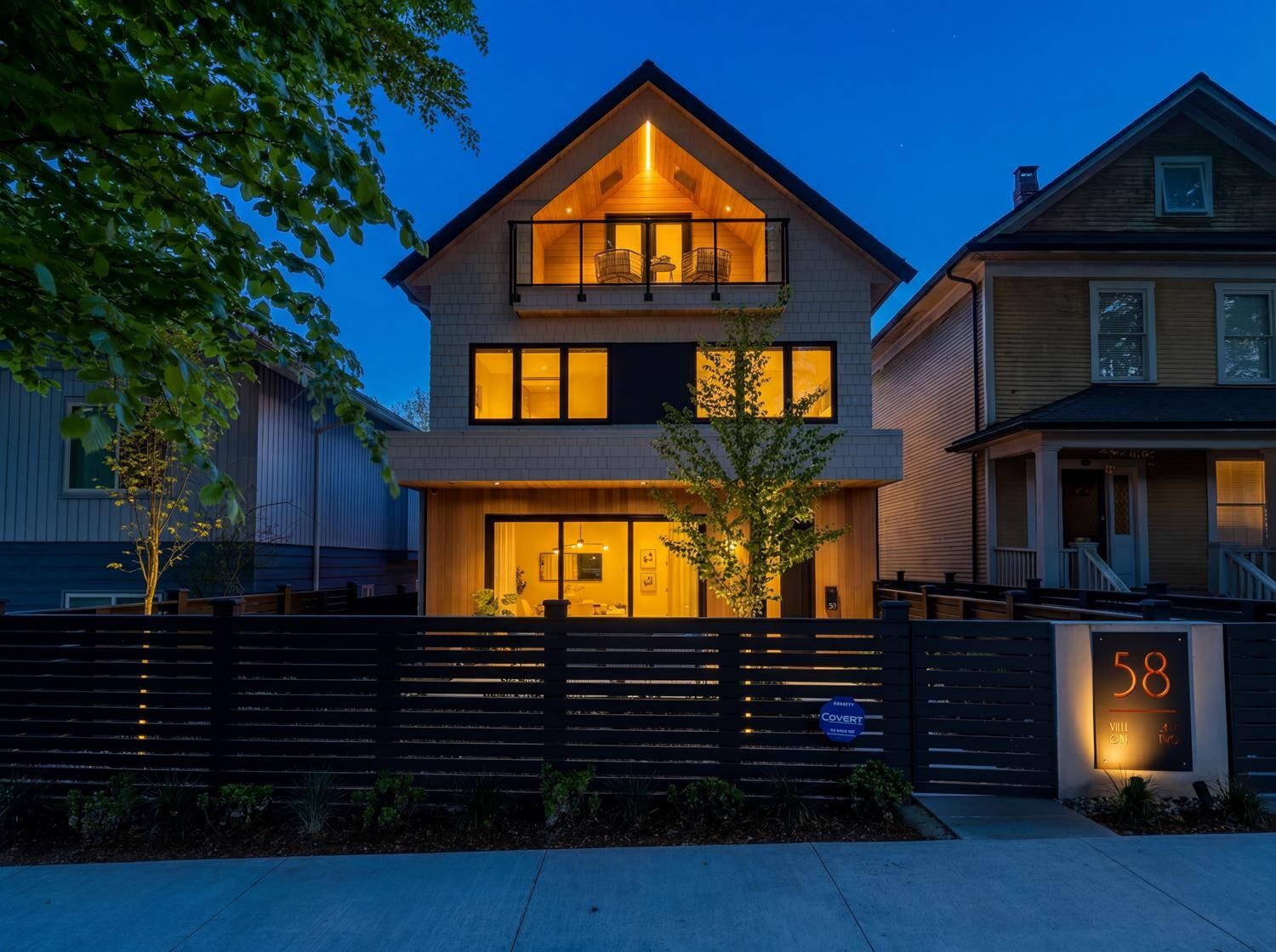 Property Photo: 58 E 40th Avenue 1 BC V5W 1L4