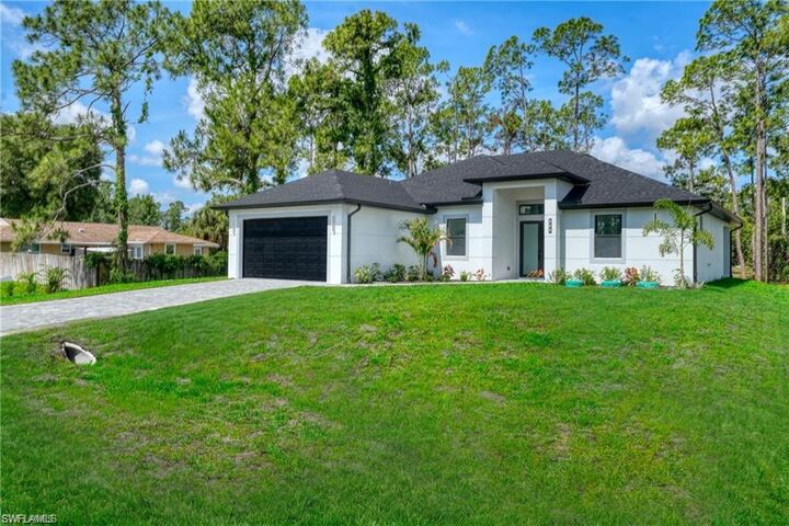 Property Photo:  303 McArthur Ave  FL 33936 