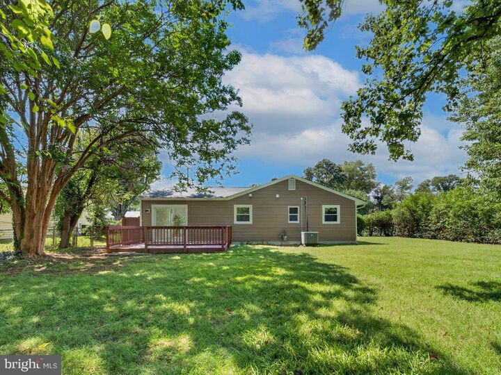 Property Photo:  14209 Mount Pleasant Drive  VA 22191 