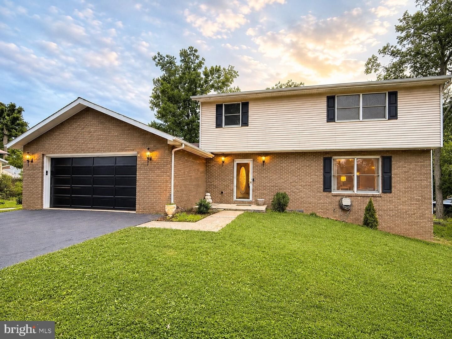 Property Photo: 15103 Colonial Court SW MD 21502