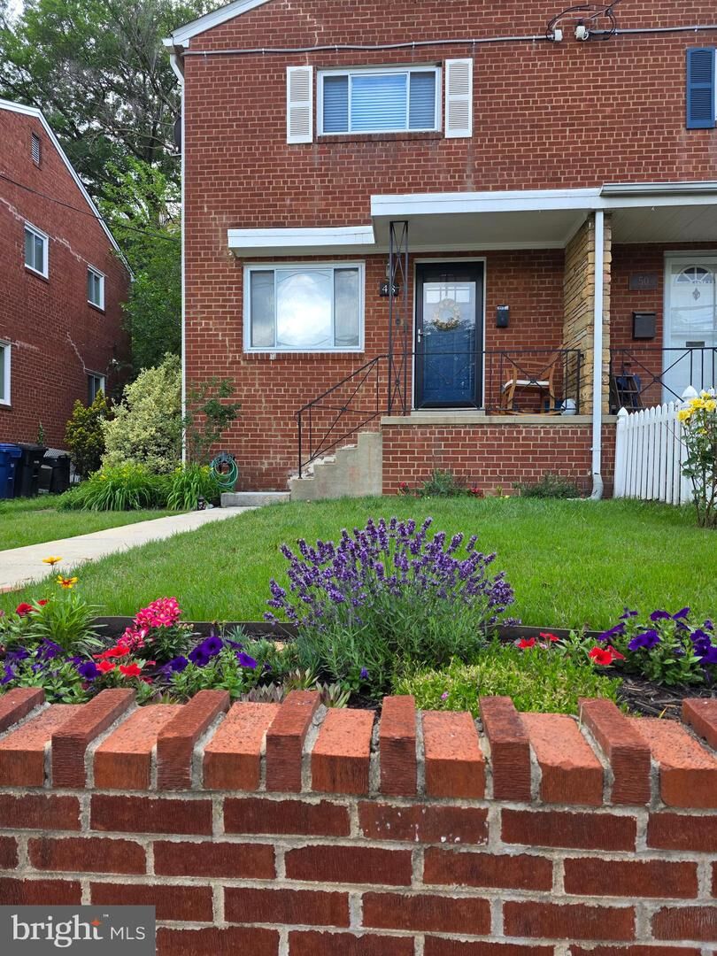 Property Photo:  48 W Taylor Run Parkway  VA 22314 