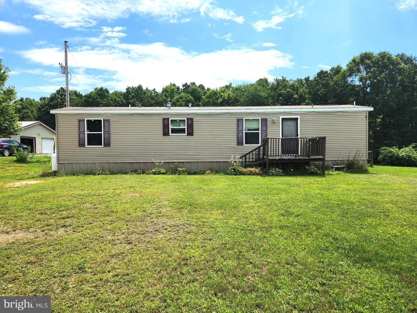 Property Photo:  352 W Ridge Rd  PA 15559 
