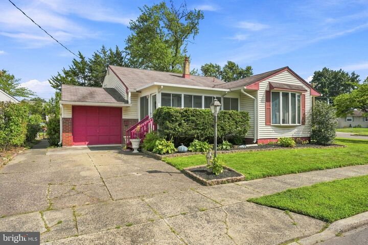 Property Photo:  713 W Lincoln Avenue  NJ 08049 