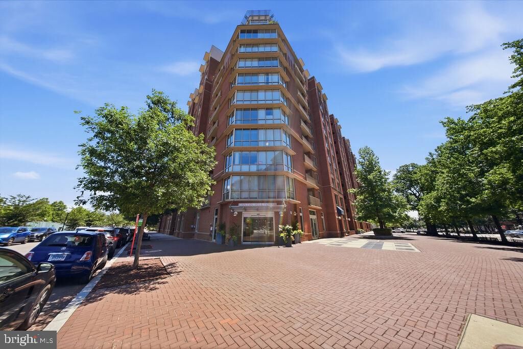 Property Photo: 1000 New Jersey Avenue SE 1214 DC 20003
