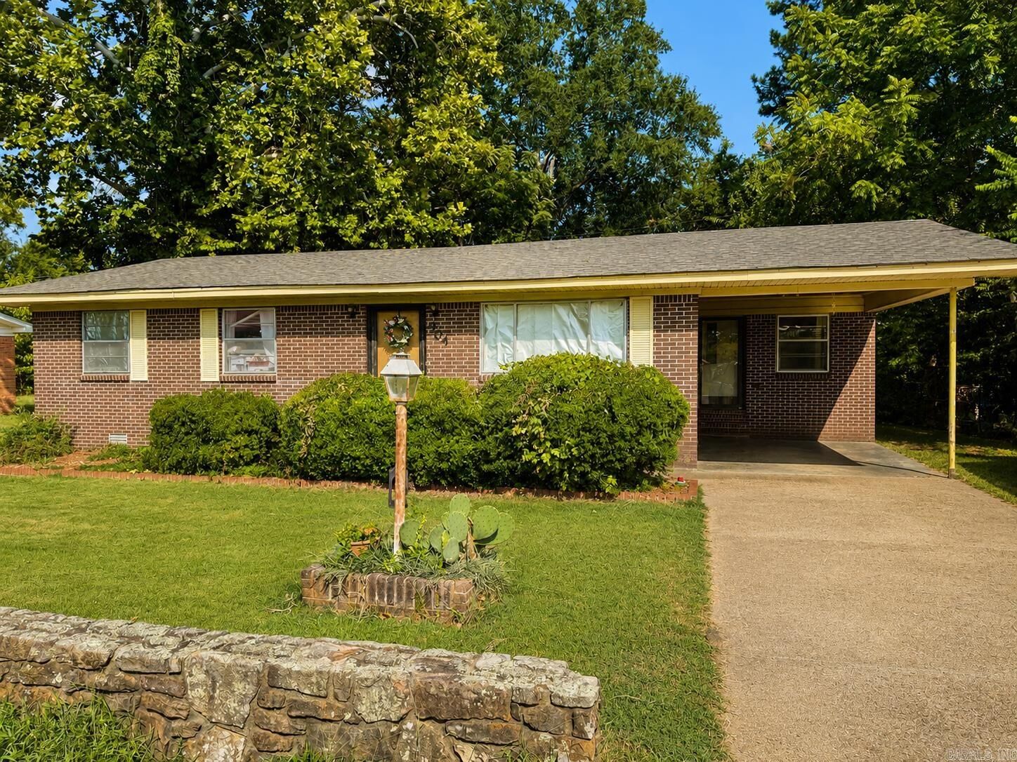 Property Photo: 904 N Moose Street AR 72110