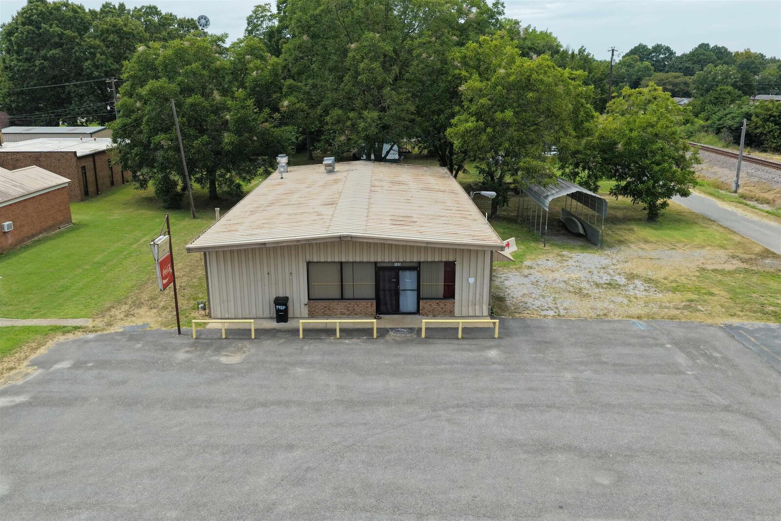 Property Photo: 105 S Main St AR 72123