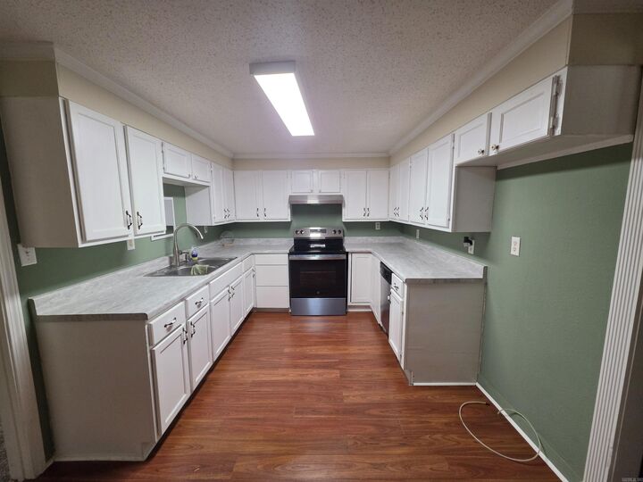 Property Photo: 12 Robin Dr AR 72150