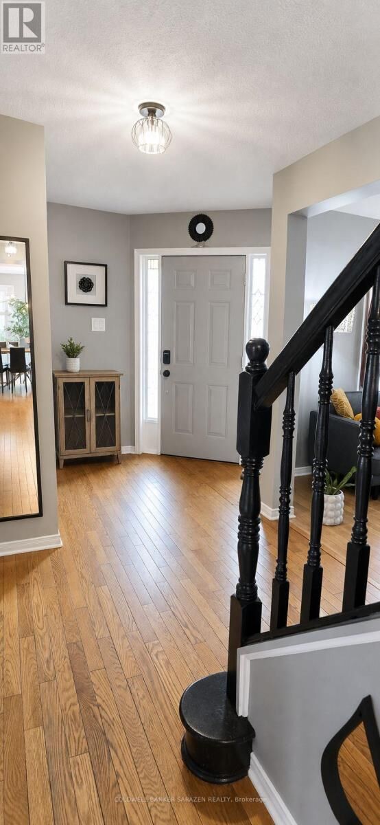 Property Photo:  55 Bramblegrove Crescent  ON K1T 3G2 