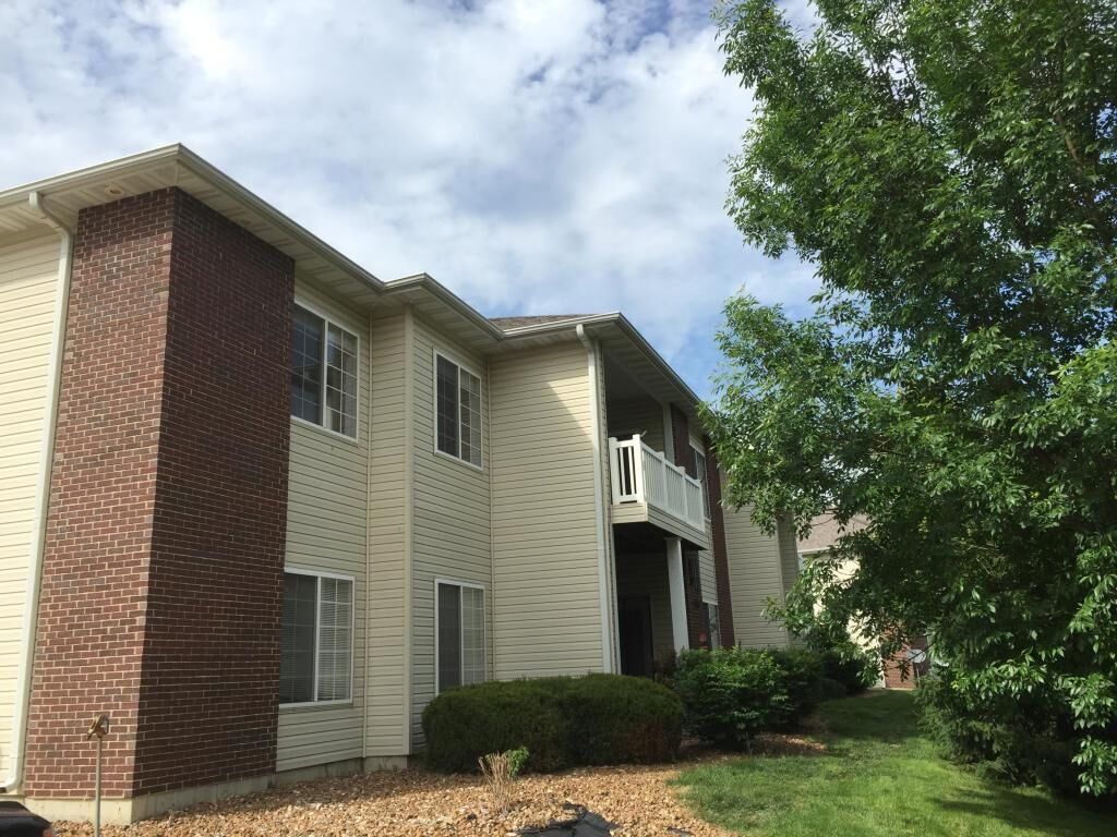 Property Photo:  1100 Kennesaw  MO 65202 