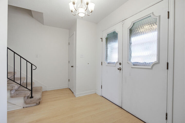 Property Photo:  1572 N Lakewood Dr  MO 65202 