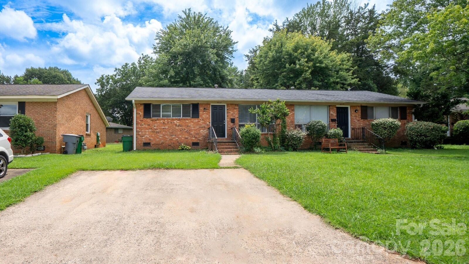 Property Photo:  4926 Malibu Drive  NC 28215 
