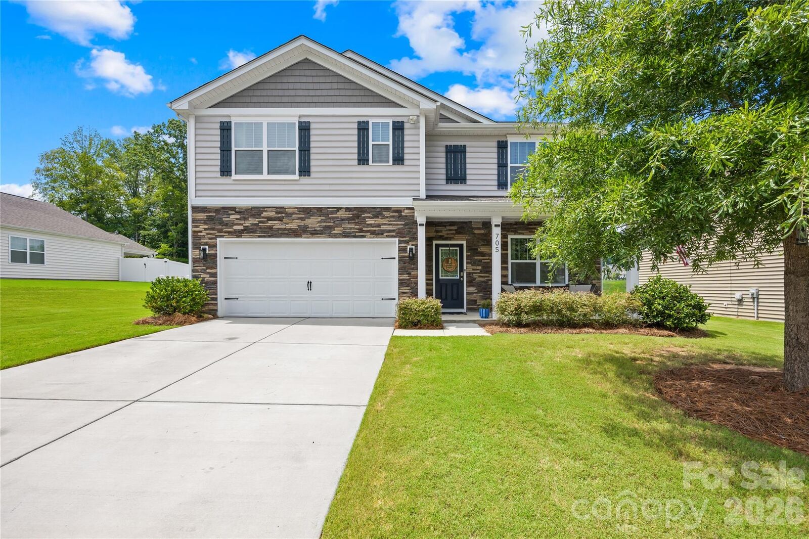 Property Photo: 705 Saddlebred Lane NC 28097