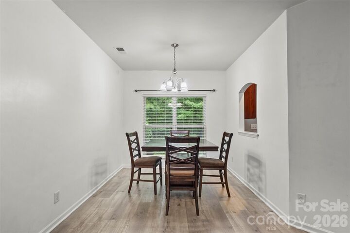 Property Photo: 4707 Craigmoss Lane NC 28278