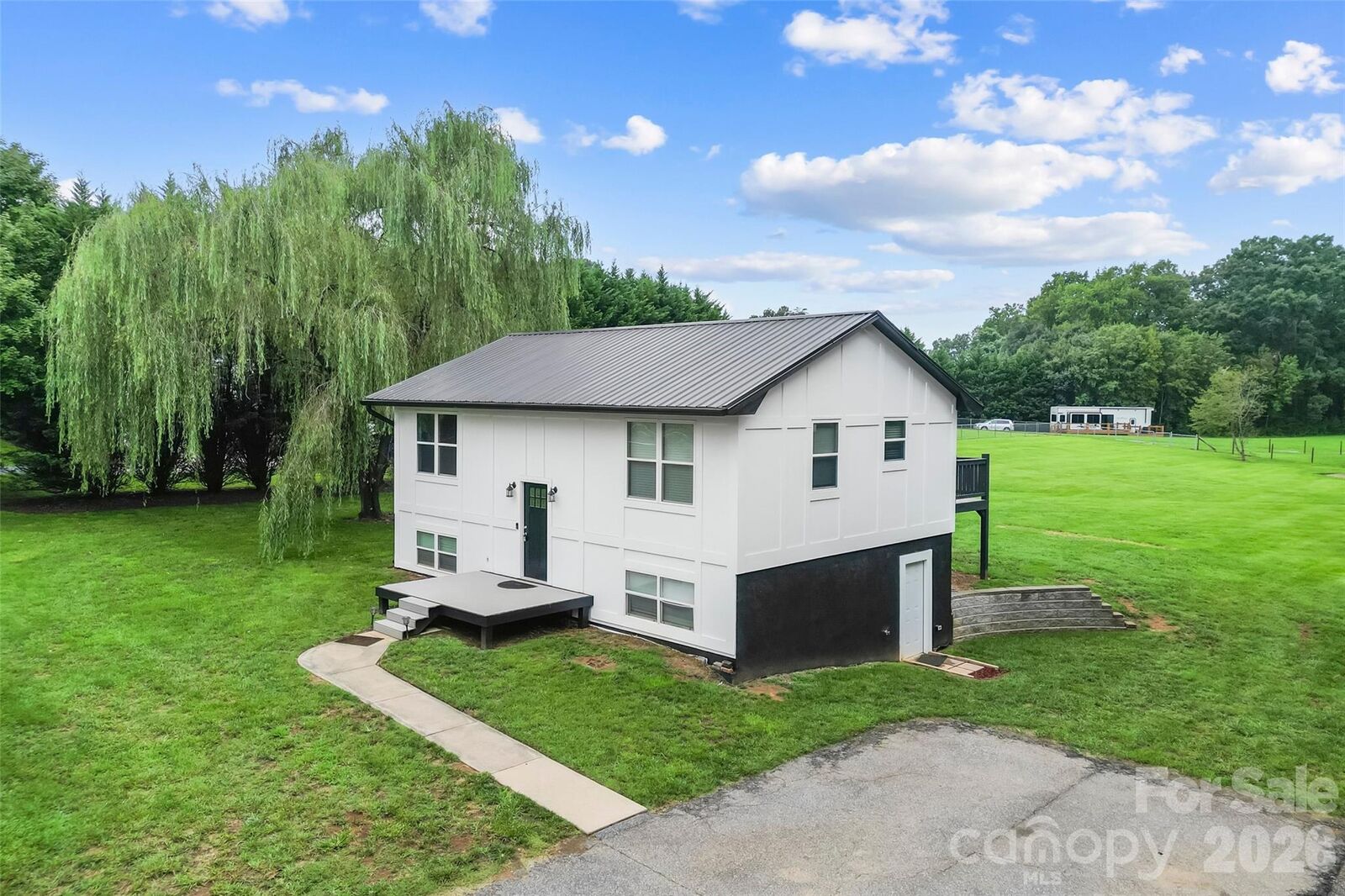 Property Photo: 2646 Icard Rhodhiss Road NC 28612