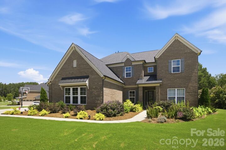 Property Photo:  721 Cavesson Way  NC 28110 