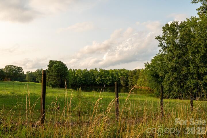 Property Photo: 2800 Waxhaw Indian Trail Road S NC 28173